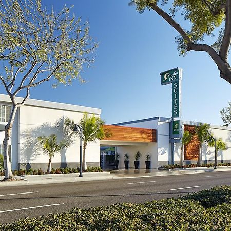Studio Inn & Suites At Promenade Downey Ngoại thất bức ảnh