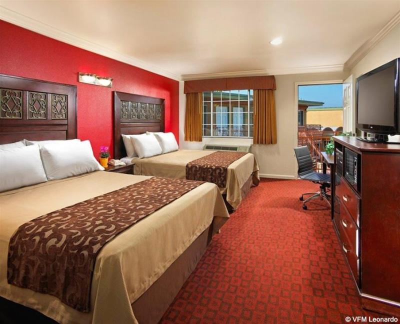 Studio Inn & Suites At Promenade Downey Ngoại thất bức ảnh